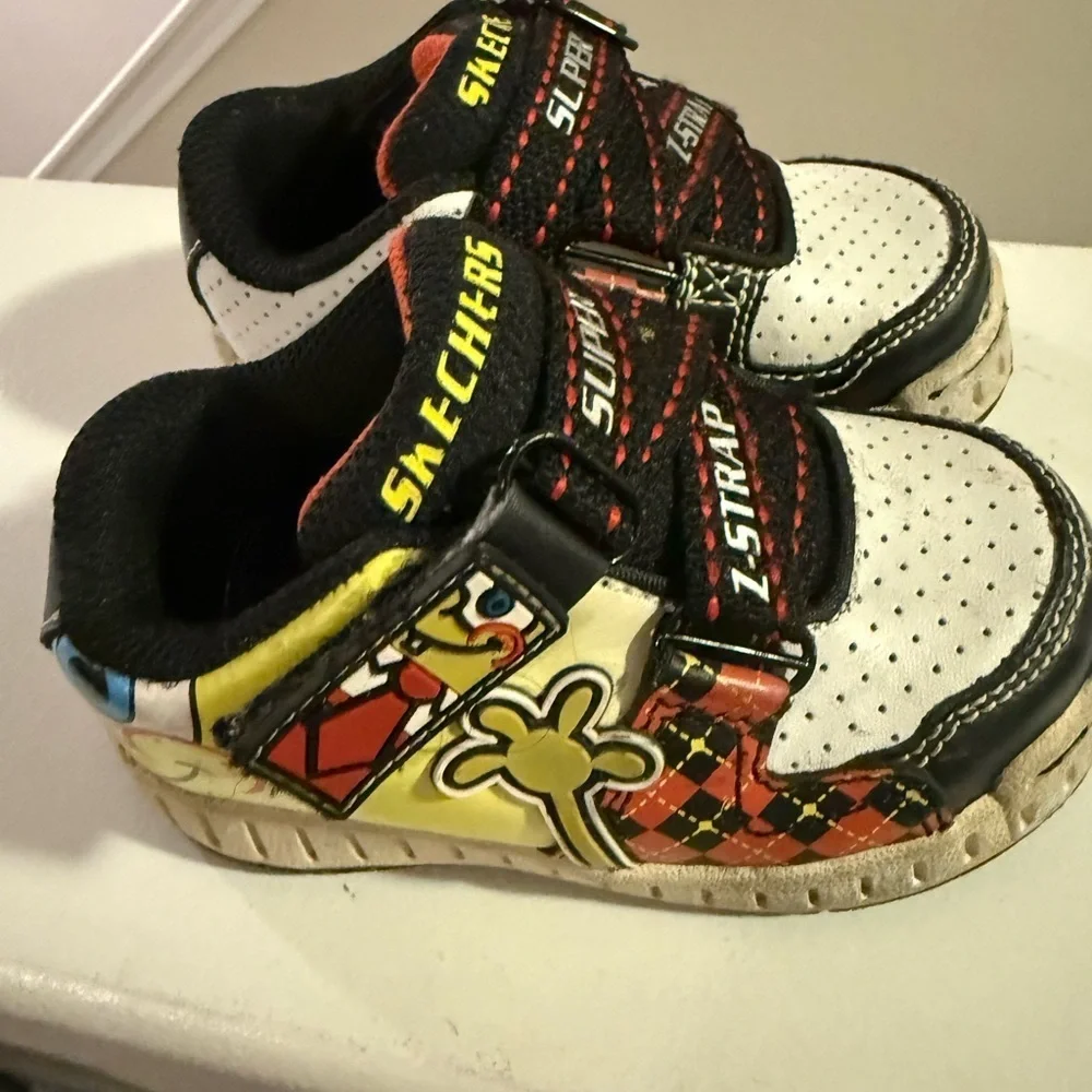 Skechers SpongeBob Baby Shoes - Black and Yellow Size 5